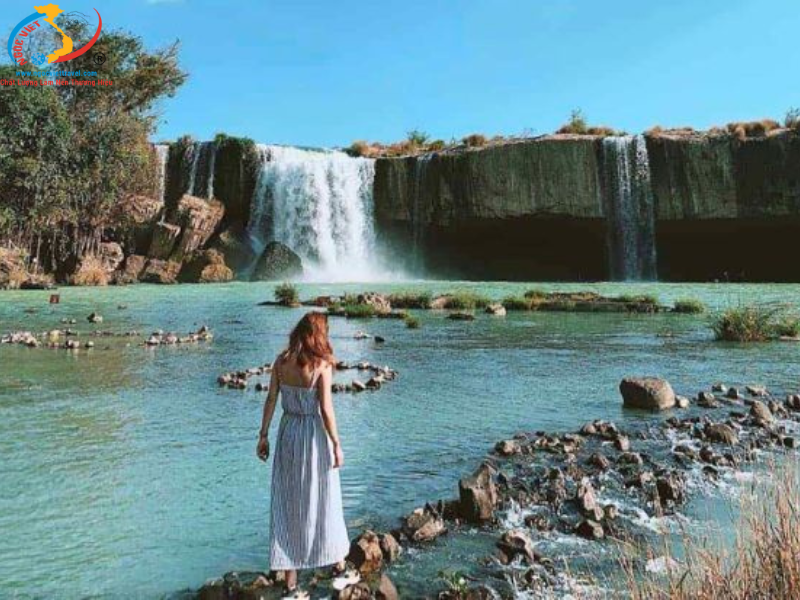 TOUR TÀ ĐÙNG - VỊNH HẠ LONG CỦA TÂY NGUYÊN - BUÔN MÊ - BUÔN ĐÔN - XE VIP LIMOUSINE
