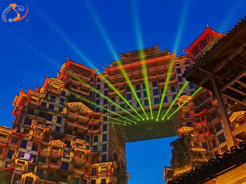 TOUR ÂN THI - TRUNG QUỐC: PHƯỢNG HOÀNG CỔ TRẤN - TRƯƠNG GIA GIỚI - BAY VJ